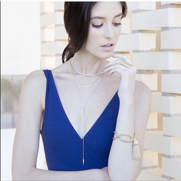 Kendra Scott Vivian Necklace Silver New
With Tag - Picture 5 of 13